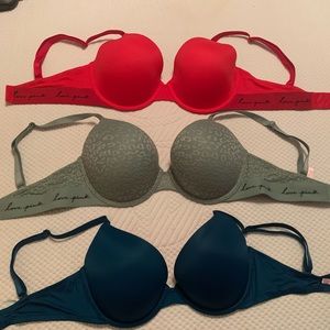 Victoria’s Secret Pink bras